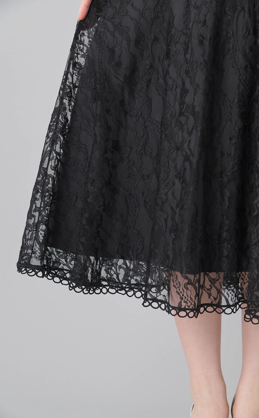 フレアスリーブレースワンピース