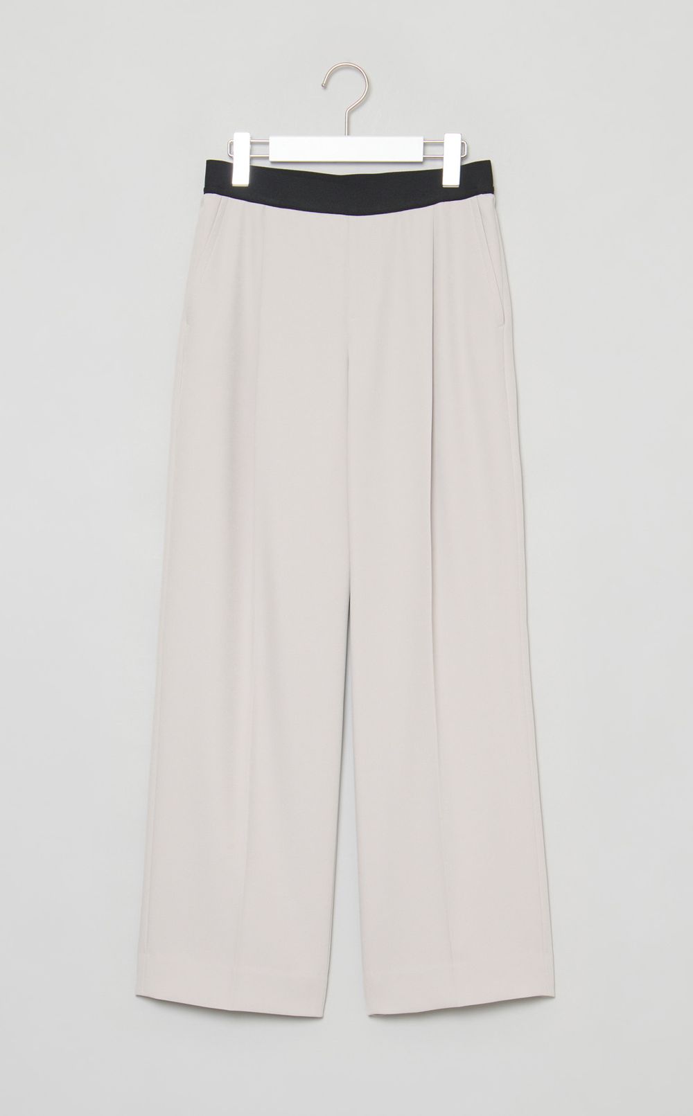 トリアセテートワンタックワイドパンツ