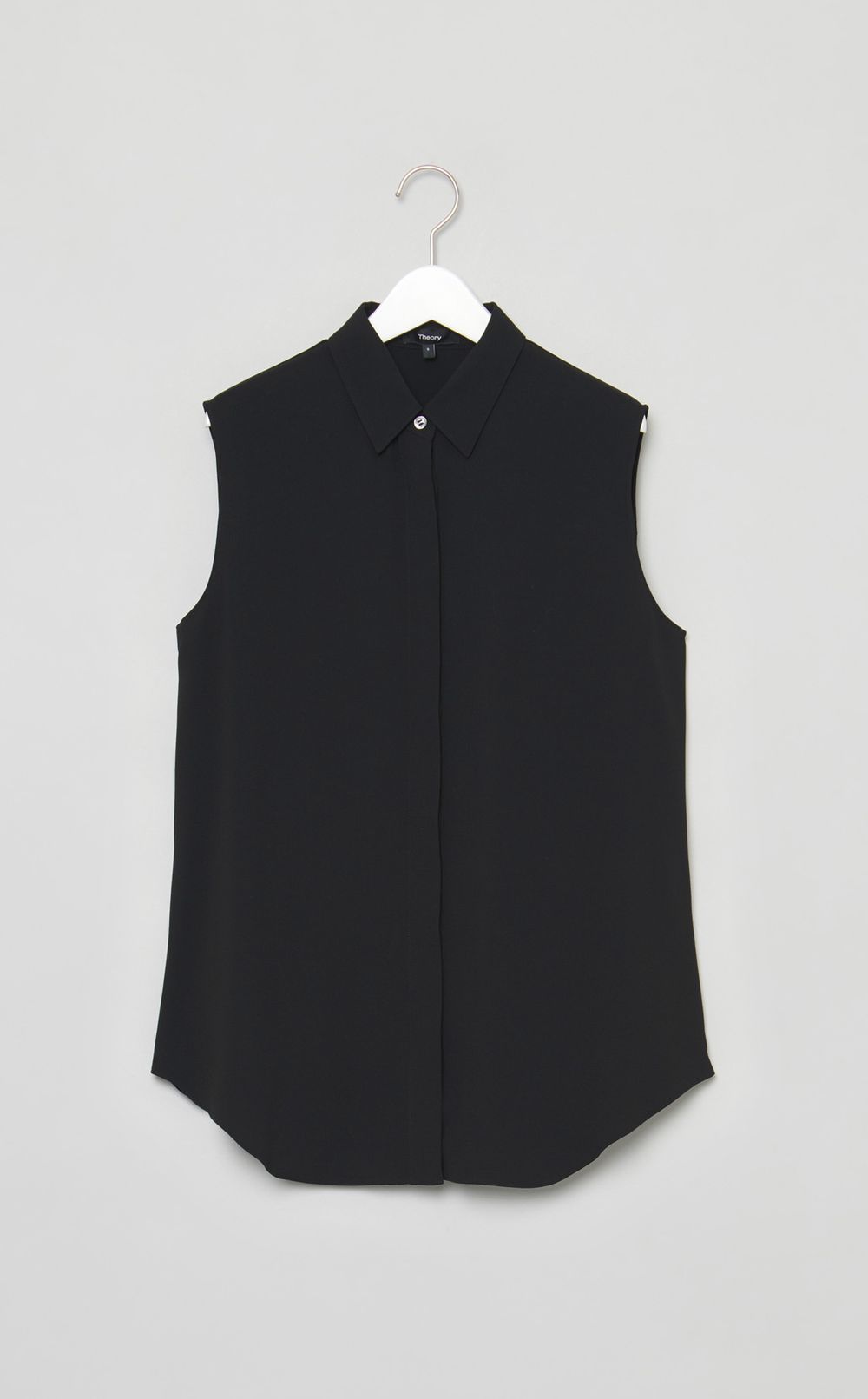 パウダークレープノースリーブシャツ