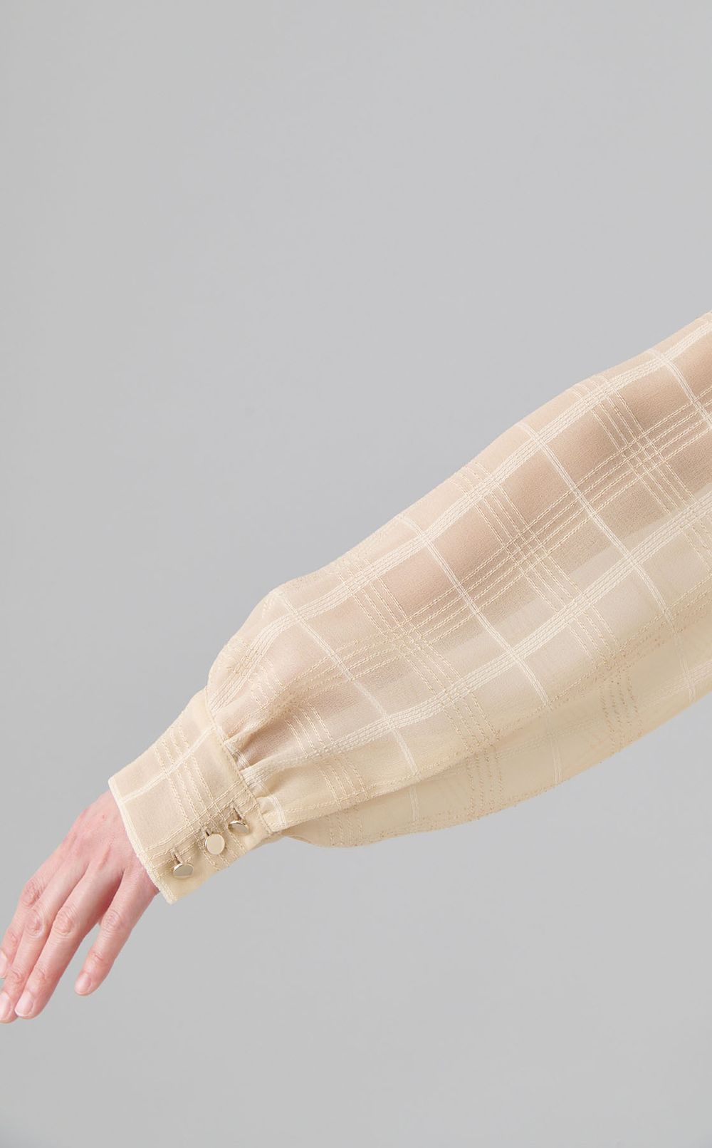 ビッグボウタイブラウス