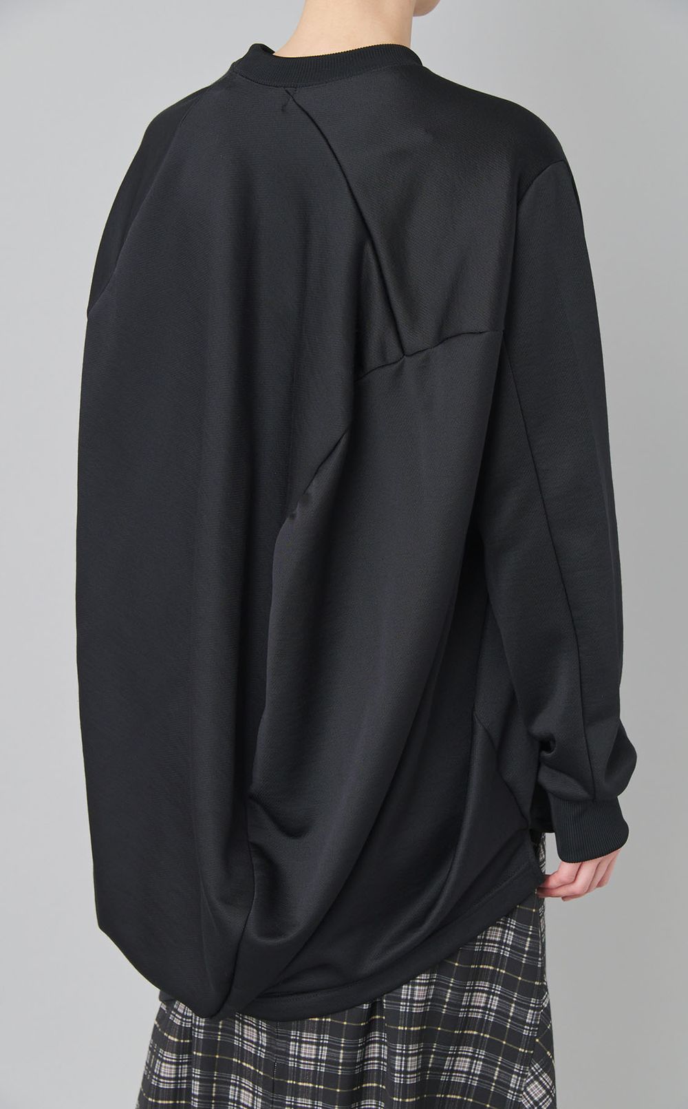 ボールグロッシープルオーバー