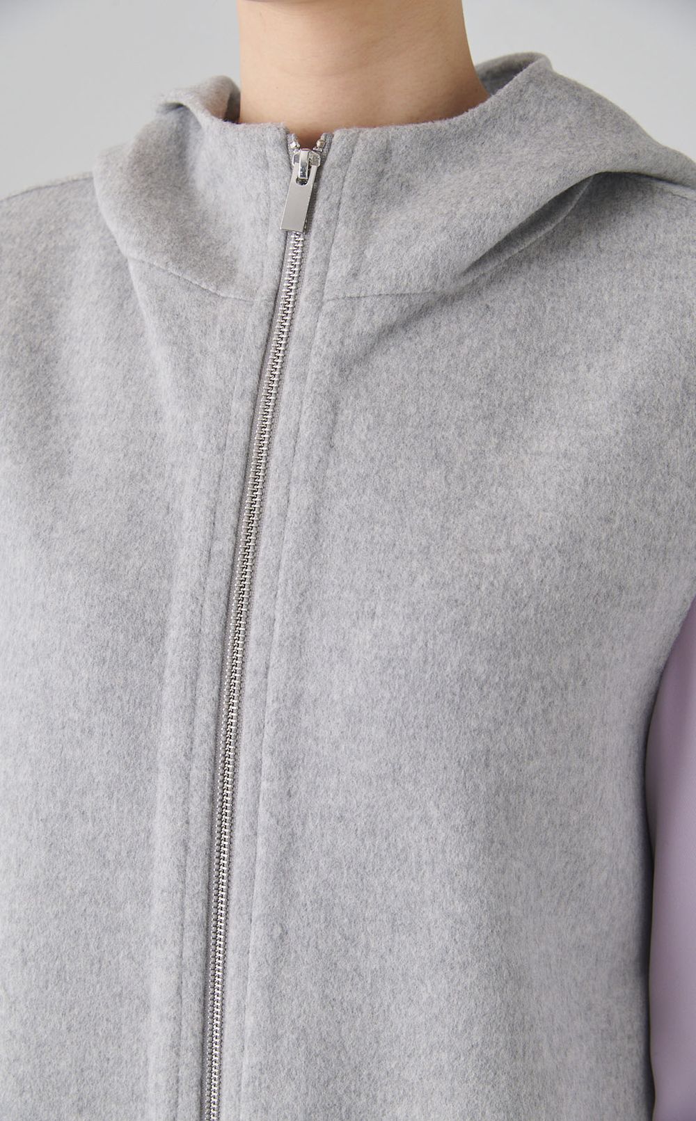 ウールフーディジップベスト