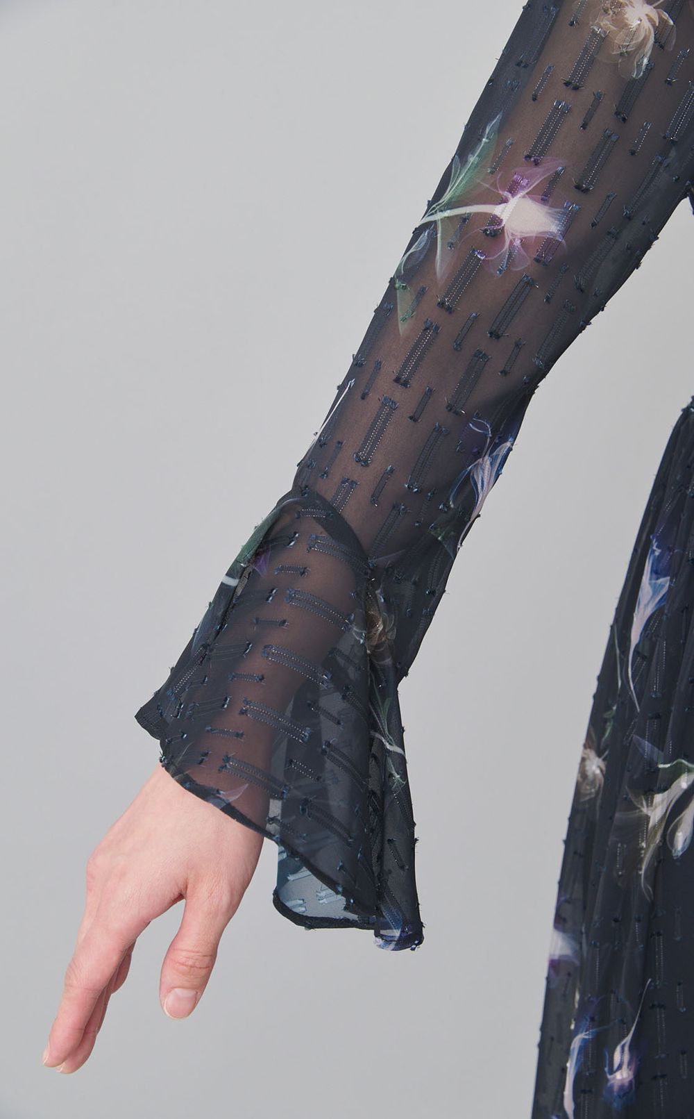 ボウタイプリーツワンピース