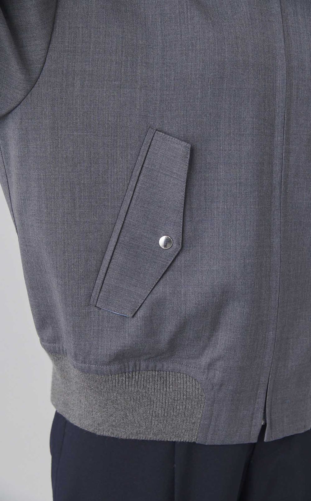 リバーシブルウイングトップブルゾン