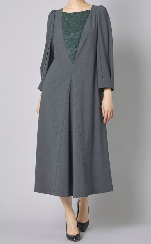 Vネックレースタックワンピース