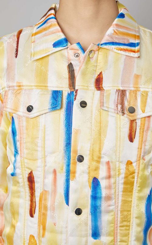 ペイント風プリントブルゾン