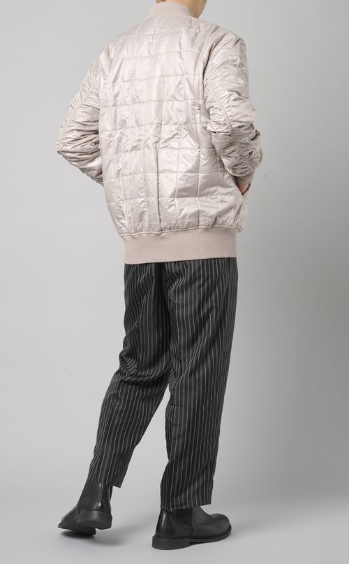 キルティングブルゾン