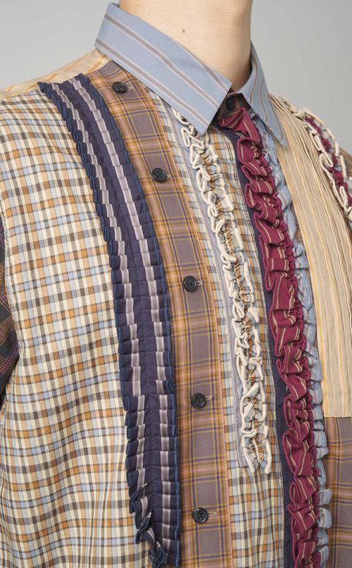 タキシードラッフルシャツ