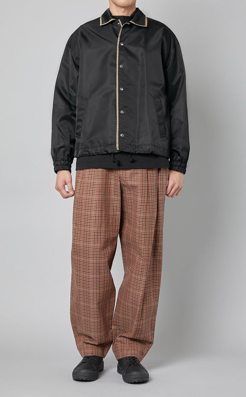 ナイロンカラーコーチジャケット