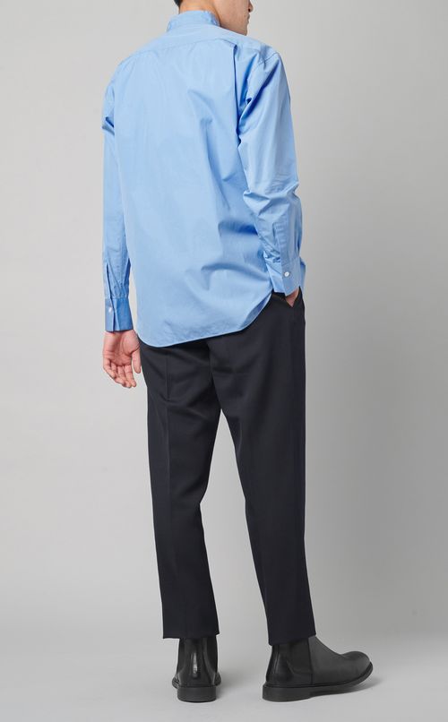 スタンドカラーシャツ