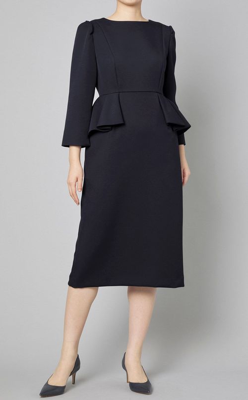 ペプラムタイトワンピース
