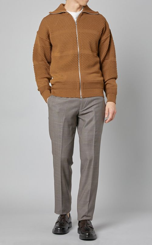 ボーダーパターンジップアップニット