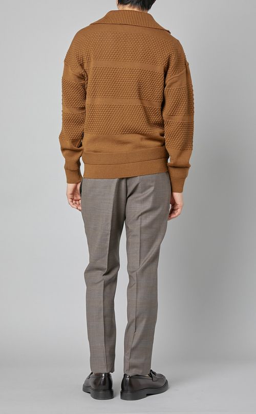 ボーダーパターンジップアップニット