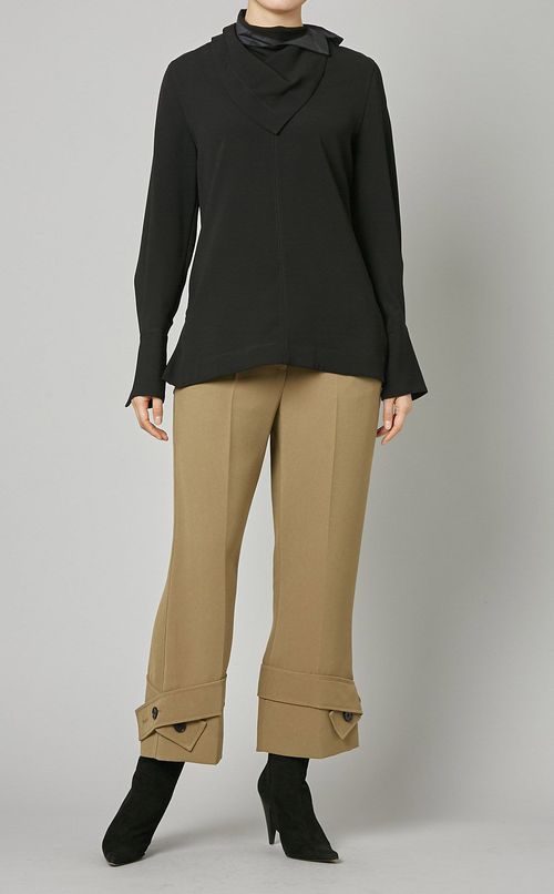 スカーフネックプルオーバーブラウス