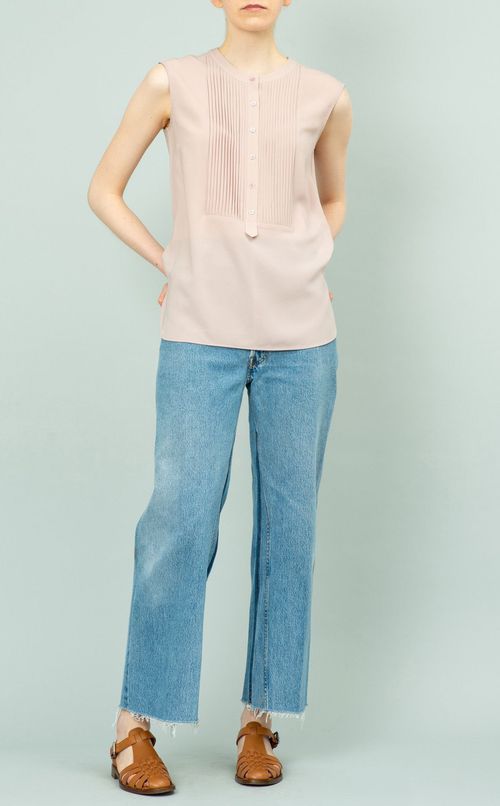 フロントプリーツノースリーブブラウス