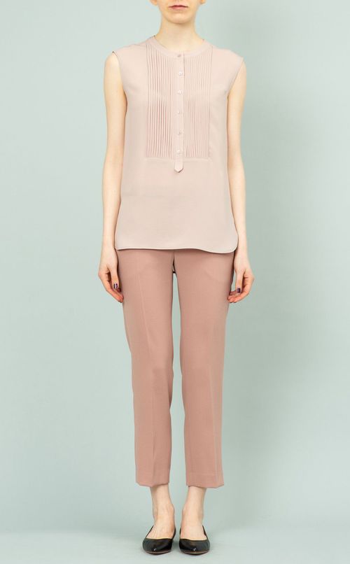 フロントプリーツノースリーブブラウス