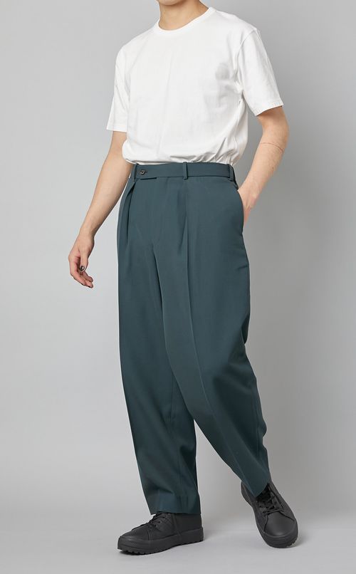 ワイドタックパンツ