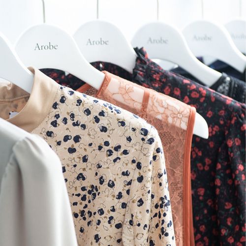 「アローブ(Arobe)」ディレクター兼デザイナー浦川輝美さんにインタビュー【Designer Interview vol.02】