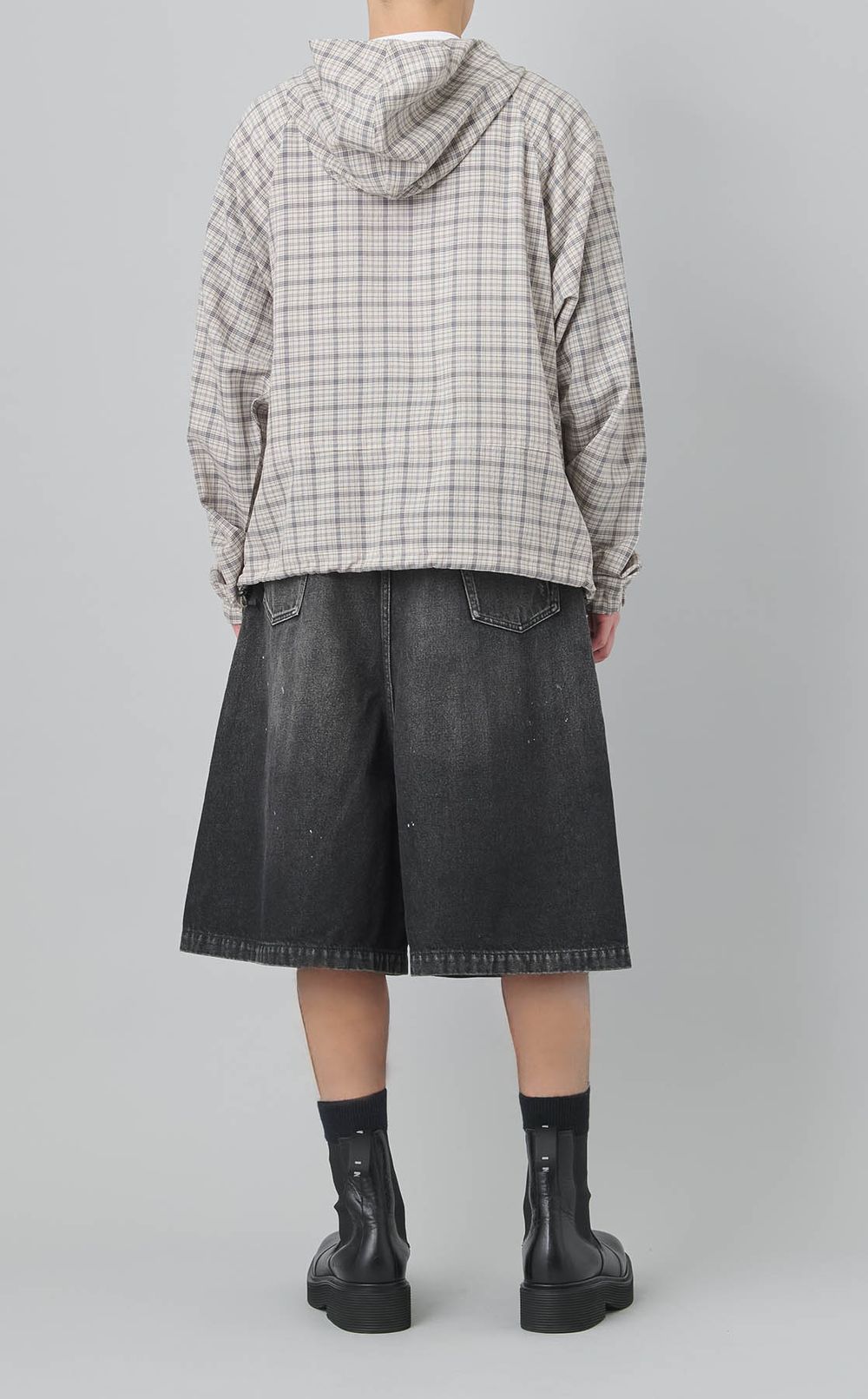 ウォッシュドデニムルーズショーツ