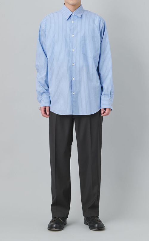 レギュラーカラーストライプシャツ