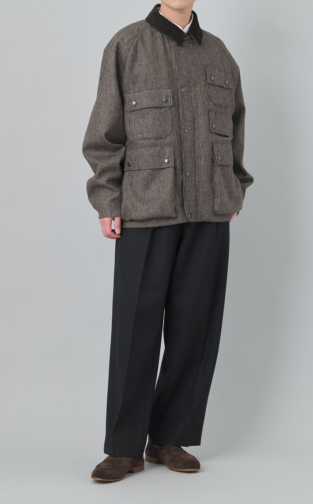 ウールツイルタックセミワイドパンツ