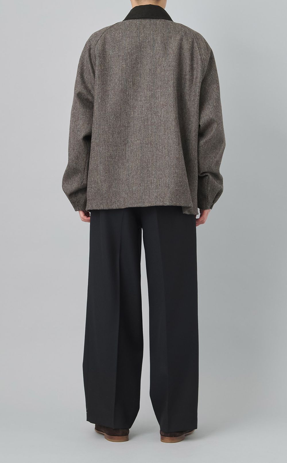 ウールツイルタックセミワイドパンツ