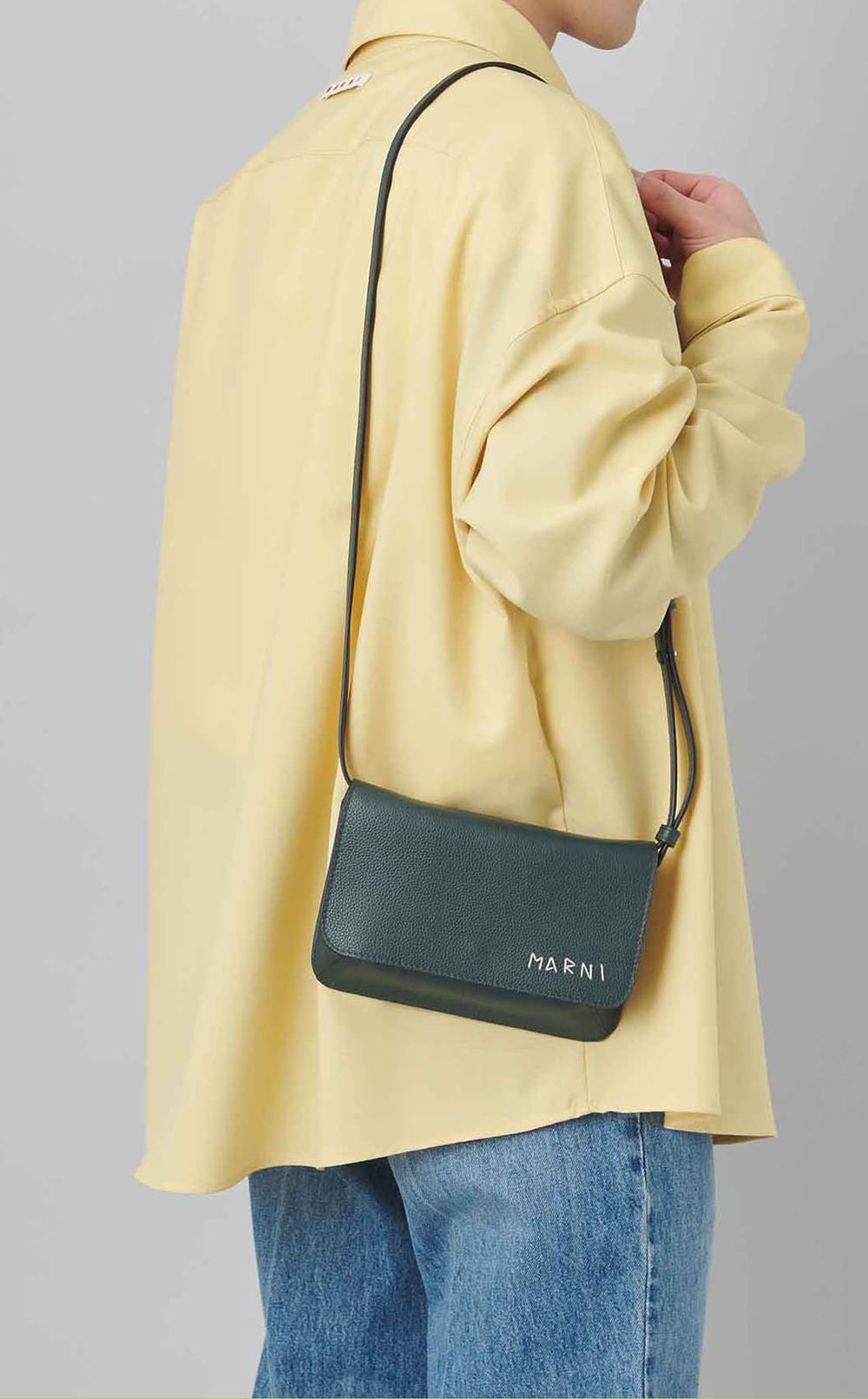 ロゴエンブロイダリーポシェット