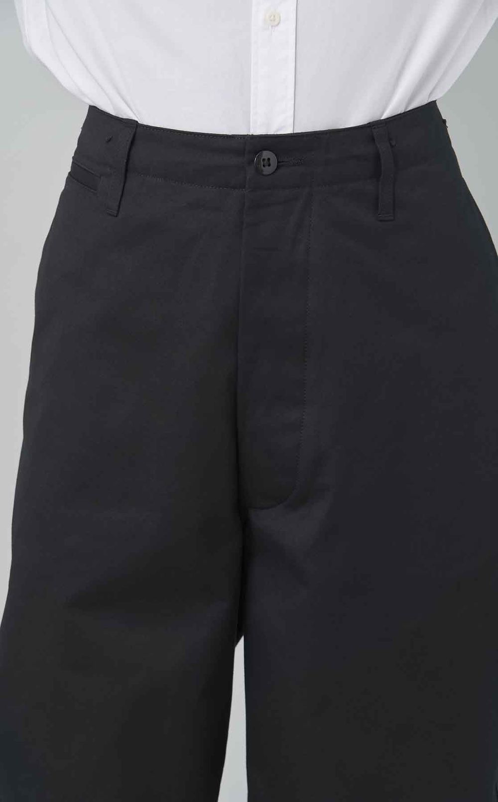 ベーシックチノパンツ