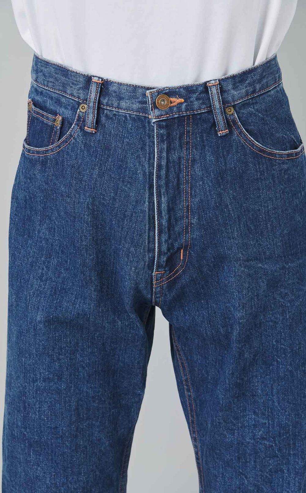 リラックスストレートデニムパンツ