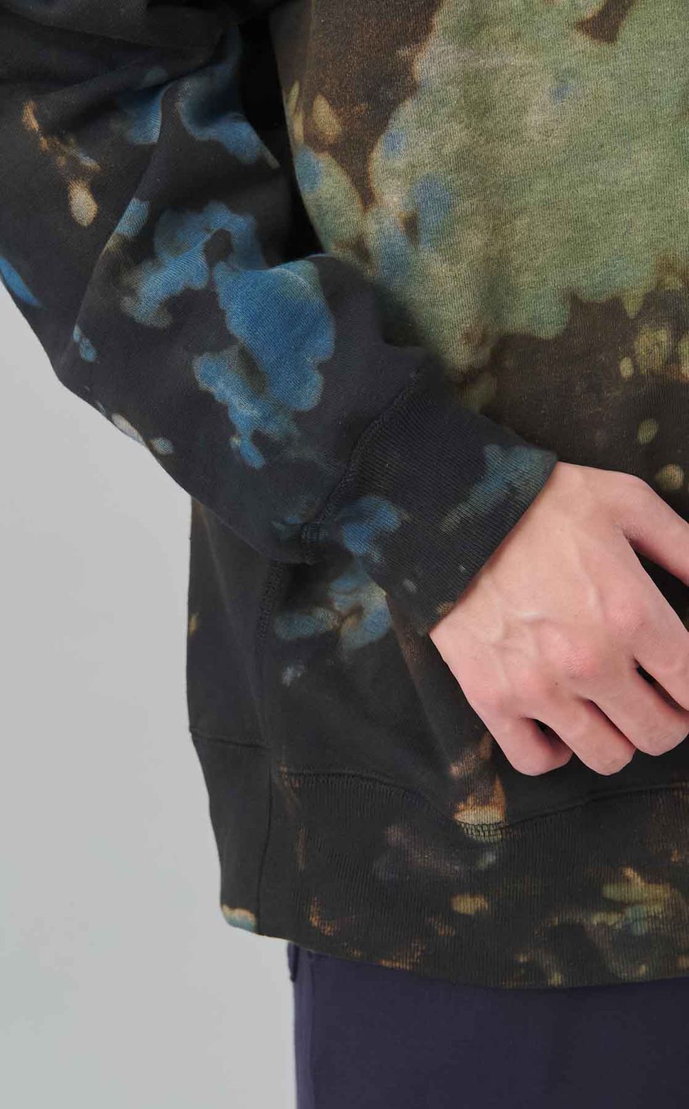 ロゴタイダイクルーネックスウェット