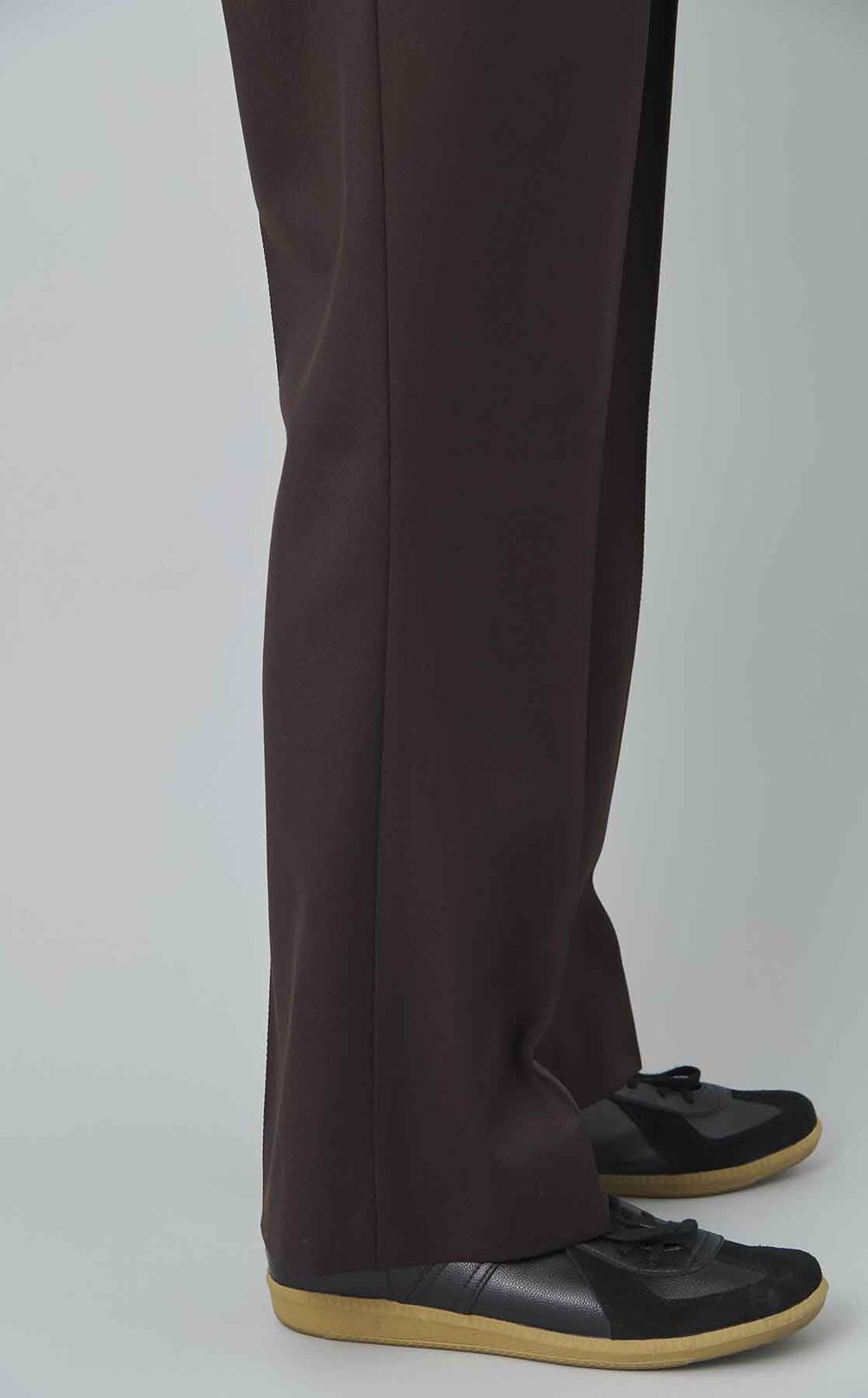 ウールトリコチン2タックフレアパンツ