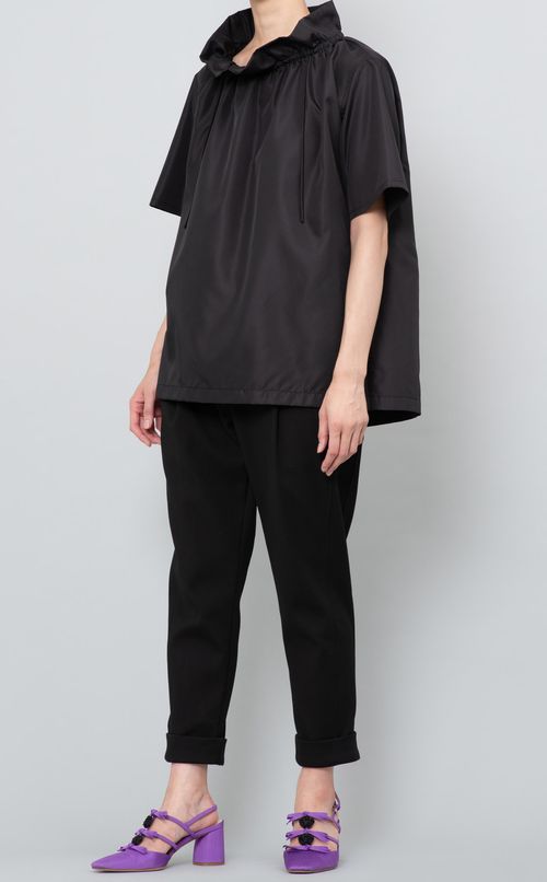 ハイネックギャザープルオーバー