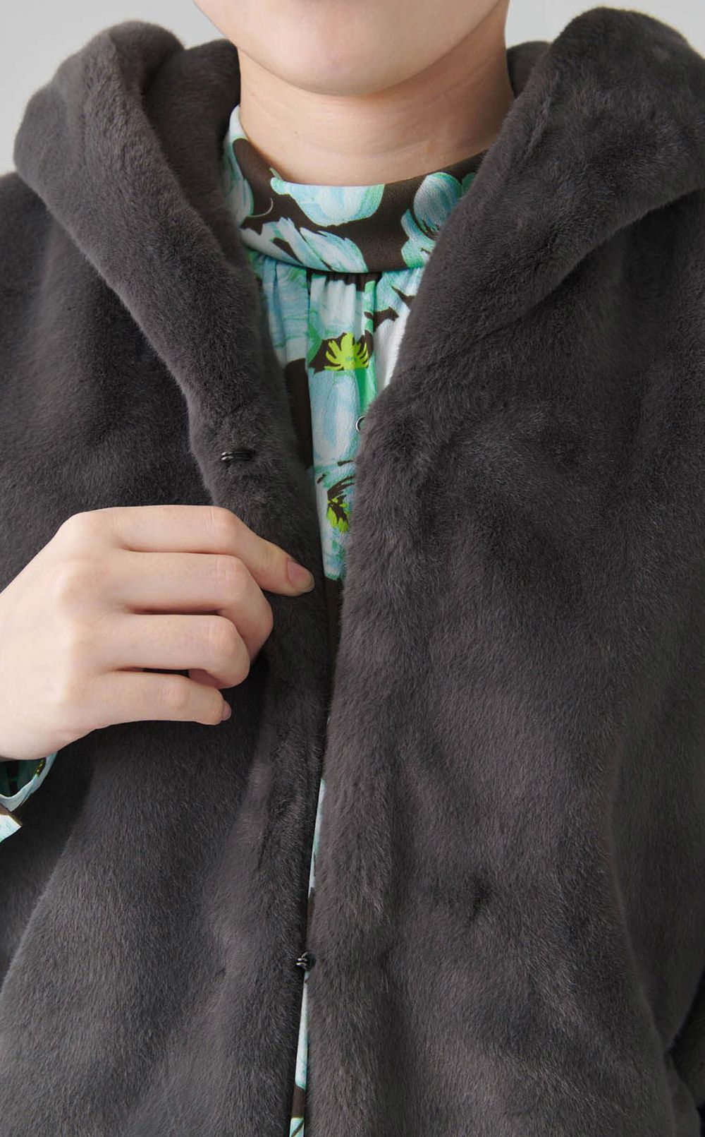 スムースファーフーディポンチョ