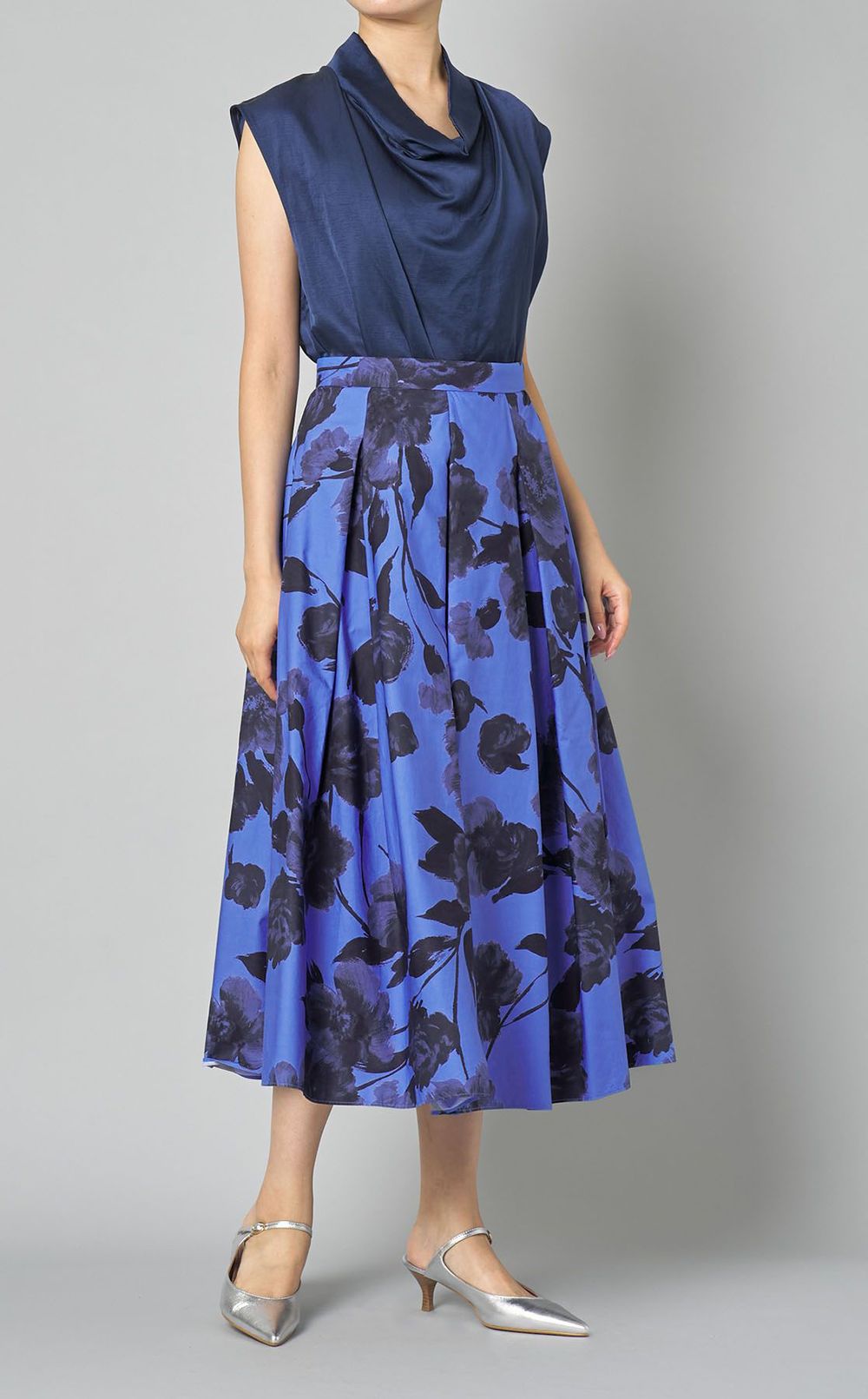 フラワープリン卜ボリュームへムスカート