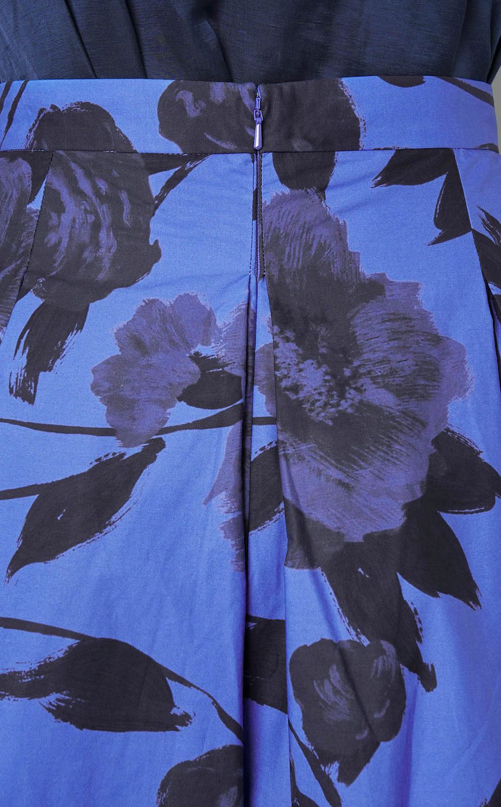 フラワープリン卜ボリュームへムスカート