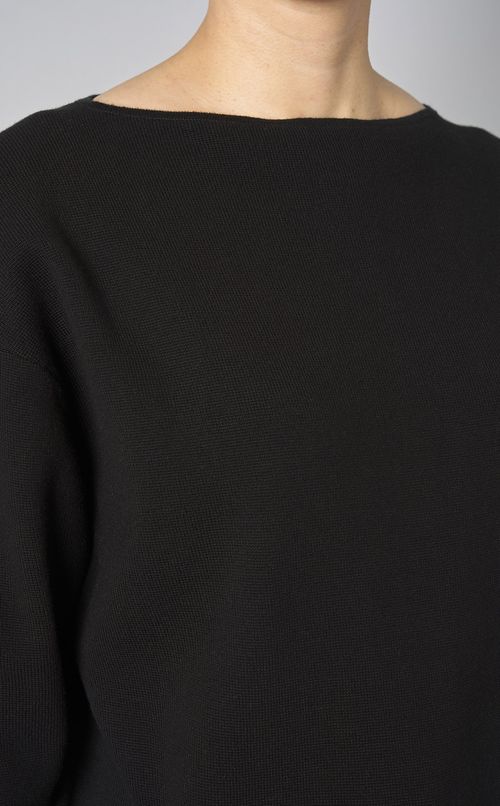 バックステッチニットプルオーバー