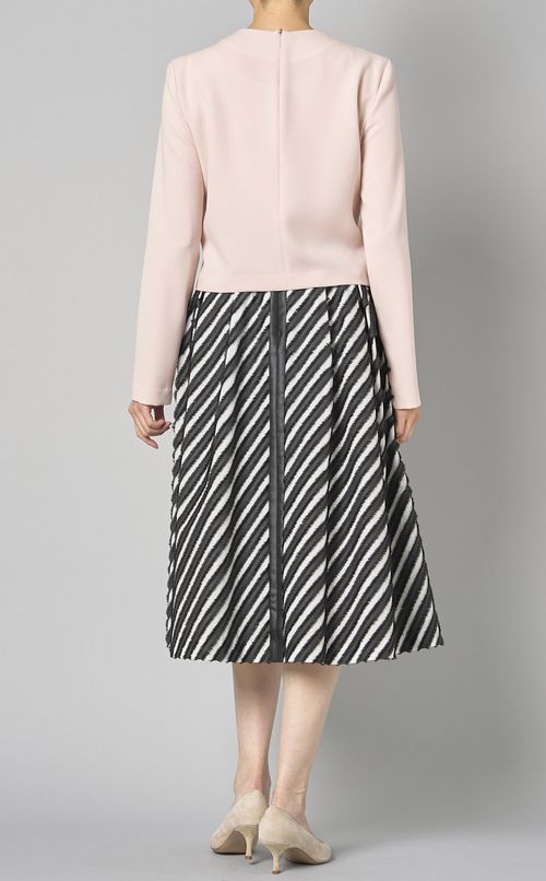 クロップドロングスリーブプルオーバー