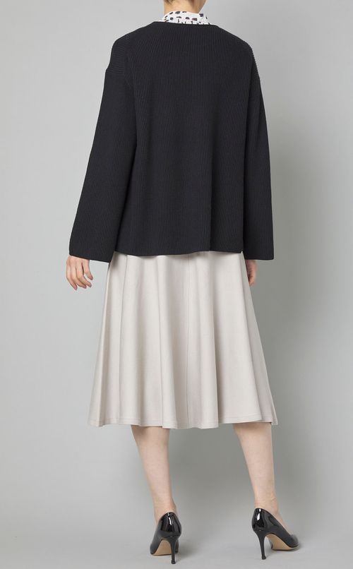 ミドルゲージボクシーニット