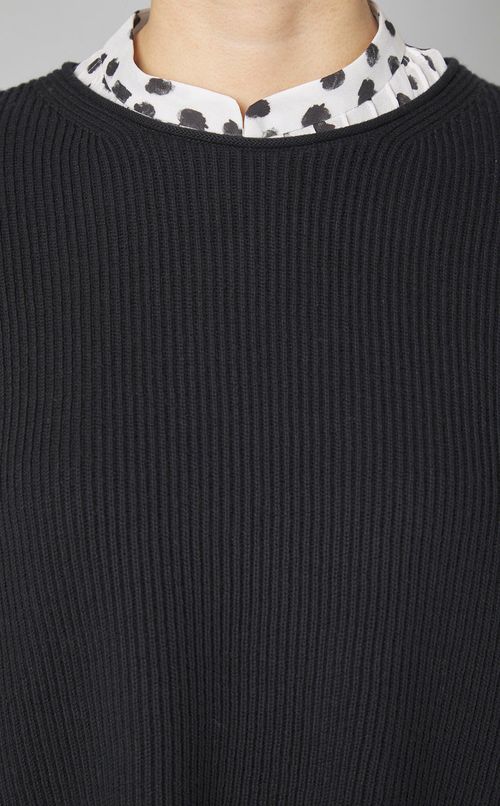 ミドルゲージボクシーニット