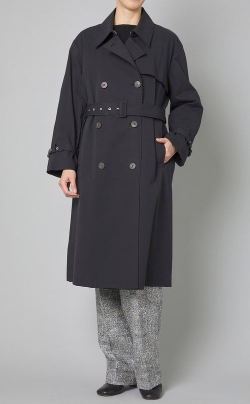 ダブルブレストトレンチコート