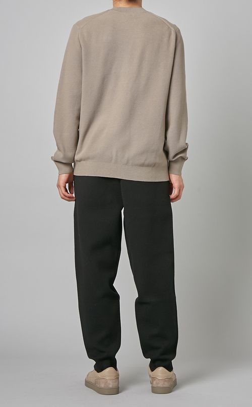 クルーネックニットプルオーバー