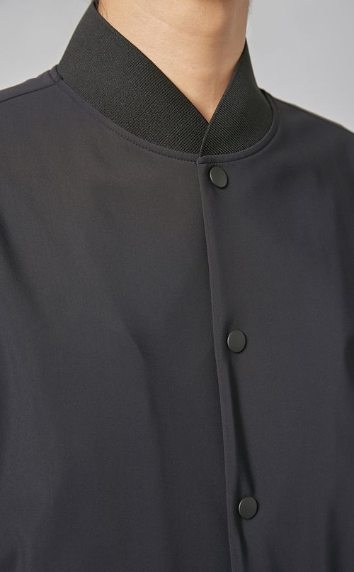 プレシジョンポンチブルゾン