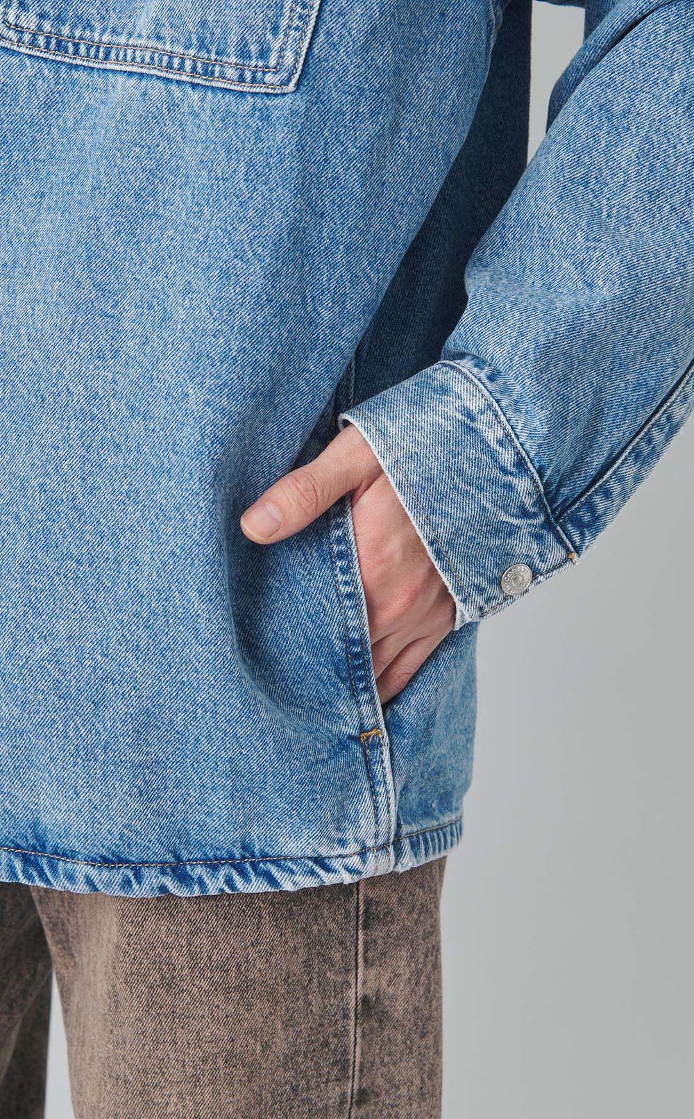 デニムオーバーシャツ