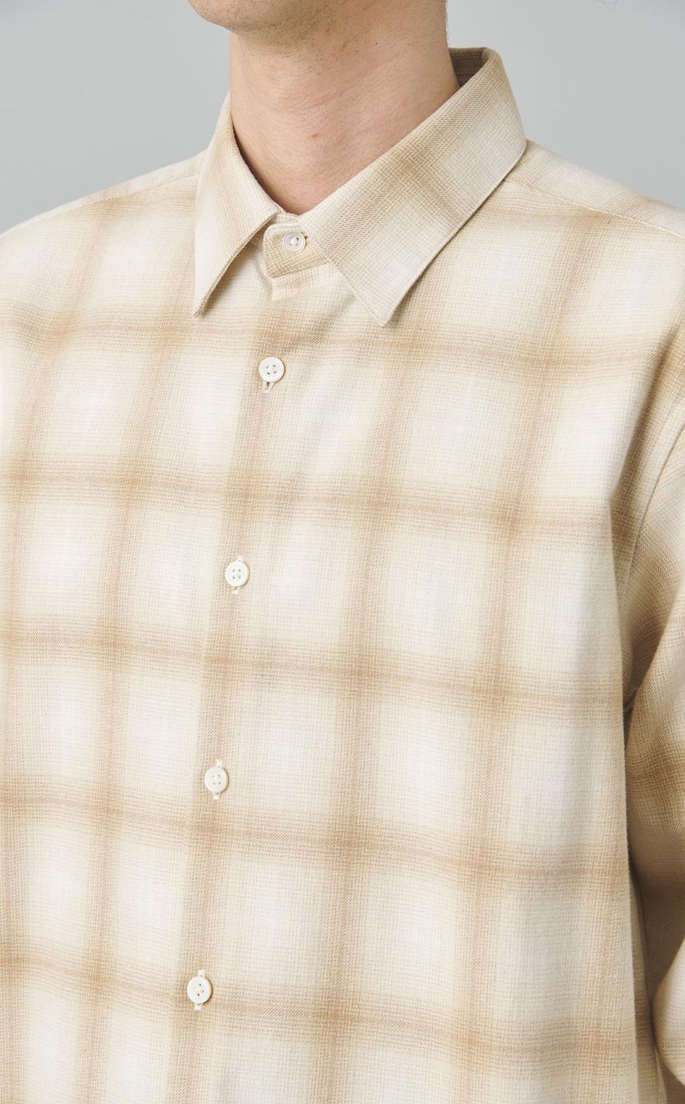 レギュラーカラーチェックシャツ