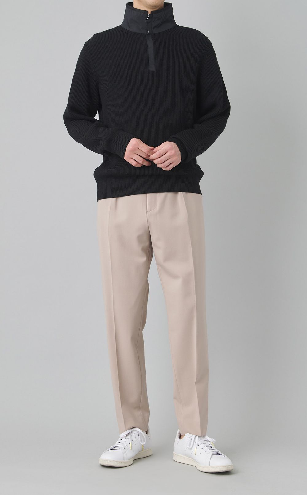 スタンドカラーウールニット