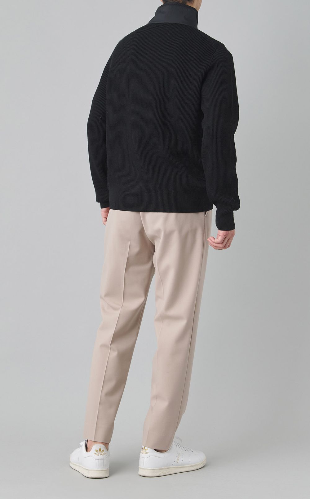 スタンドカラーウールニット