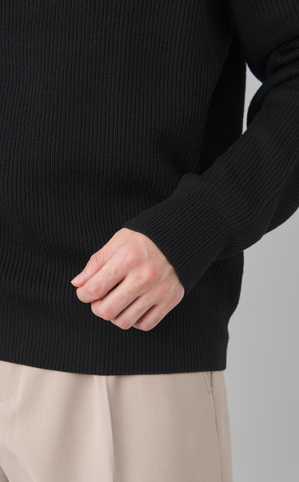 スタンドカラーウールニット