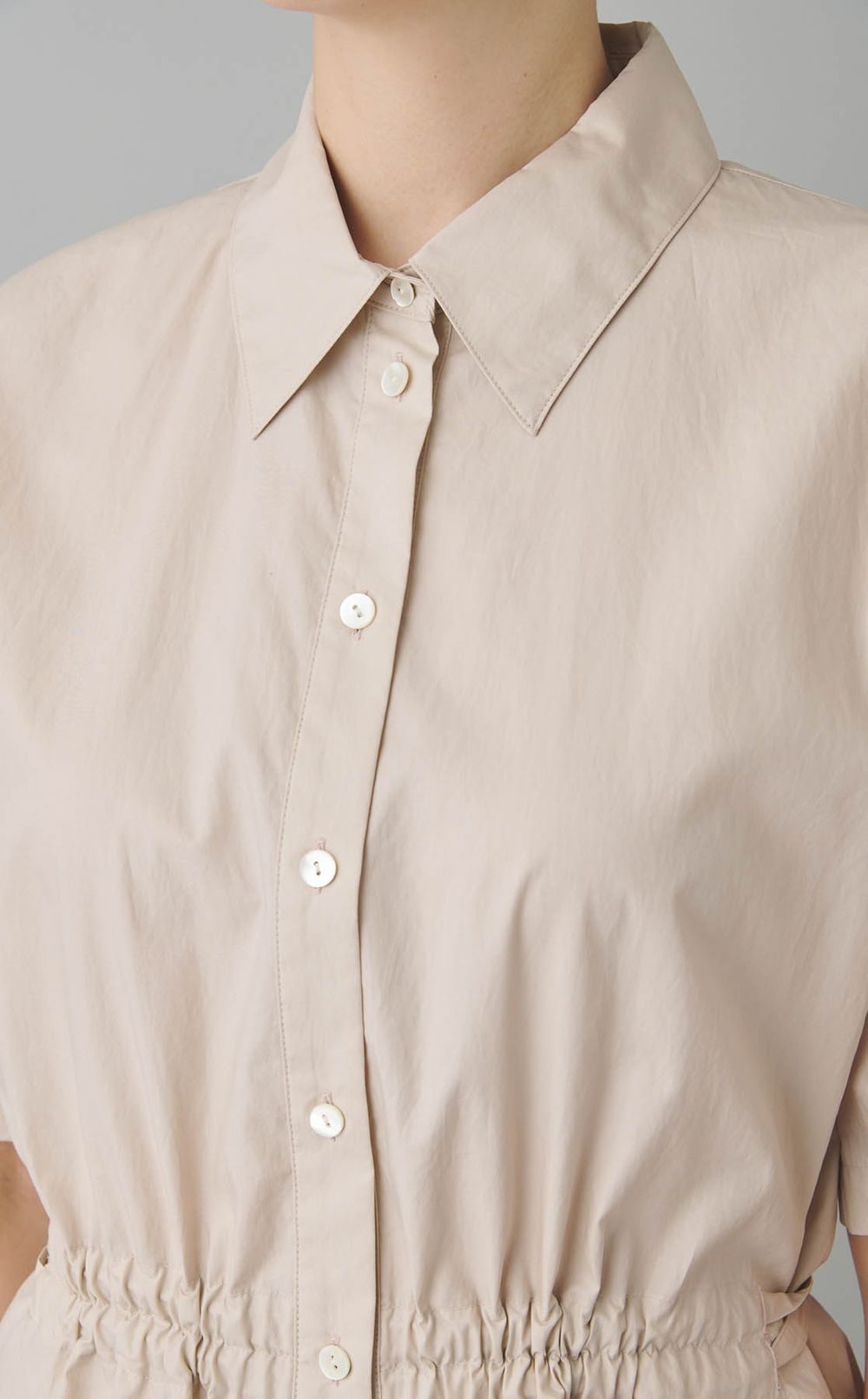 シャツワンピース