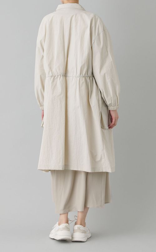 ハイネックロングコート