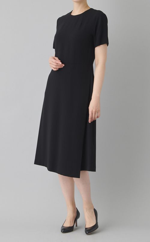 クレープハーフスリーブワンピース